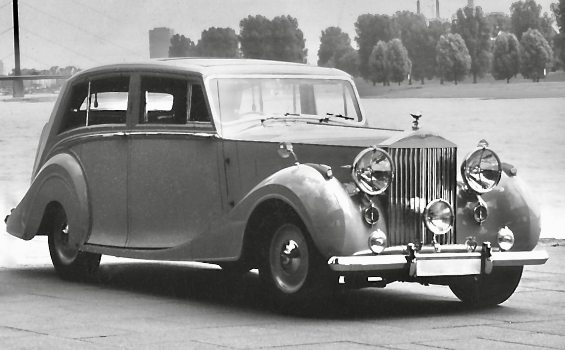 Vintage Rolls-Royce in Düsseldorf — Rolf Versen automotive history
